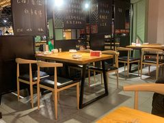 大堂-一顿烧烤(八经街店)