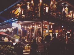 -Dash Teak House