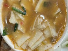 -尕西木老春台东乡手抓美食
