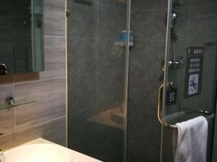 -7天连锁酒店(上海徐家汇龙华路地铁站店)