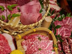 -山川小町·极番烧肉(新地假日广场店)