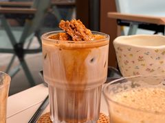 -逗号咖啡(信义荔山公馆店)