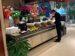 自助取餐区-泰安东尊华美达广场酒店·自助餐厅