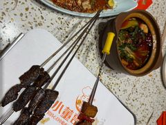 -小董哥烤串·爆汁大油边(故宫店)