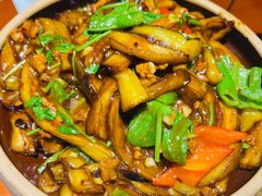 -老码头黑皮肘子锅包肉(赣水路店)