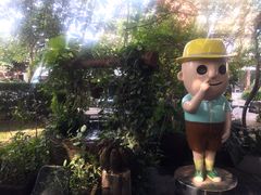 -莓园冰淇淋店