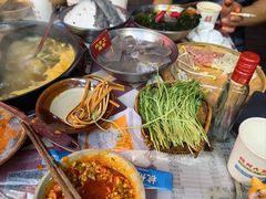-赵美丽·重庆社区火锅·直营店(火车东站·中豪国际店)