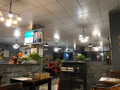 -老街烧烤(华中农业大学梧桐路步行街店)