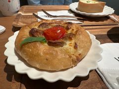 -VERIE BAKEHOUSE