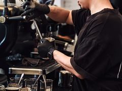 -Roast8ry Coffee Lab