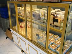 面包甜点陈列柜-佩家私房烘焙(宝龙店)