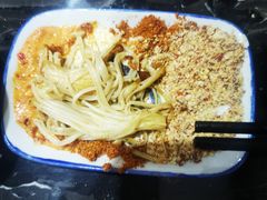-宏宏无烟石板烧烤