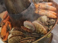 -一口猪海鲜浑锅·东北家常菜