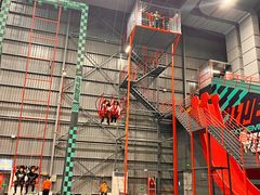 -极限PLAY运动娱乐新世界·团建派对潮玩休闲馆·室内蹦极高空游乐园
