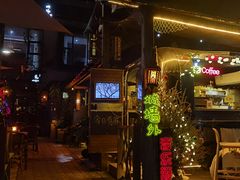 -城墙外BAR