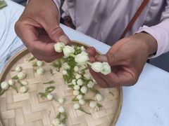 -官亭路小吃一条巷