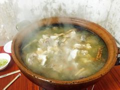 -威邵鸡煲(西华路总店)