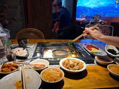 -老牌坊云南鱼豆花火锅(哈西万达店)