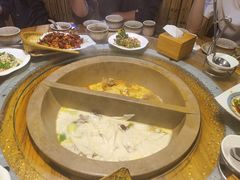 -滇香肴·云南菜蒸汽石锅鱼(云南北路店)