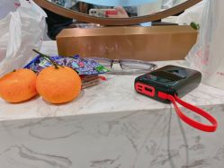 -妃格美发沙龙·烫发·染发