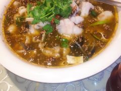 椒麻黑鱼片-巴特餐饮6加1音乐餐吧·新疆菜