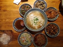 -老外婆本帮面(塔城路店)