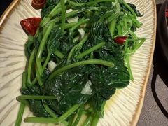 炝炒地瓜叶-山石榴·贵州菜(陆家嘴中心店)