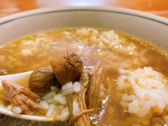 姬松茸鸡汤泡饭-玉滋補