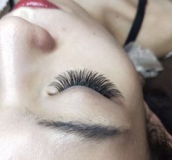 -七月美睫 美甲