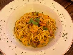鲜虾蒜辣意面-小食院简餐厅