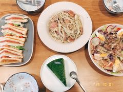 -花苑里咖啡(威远店)