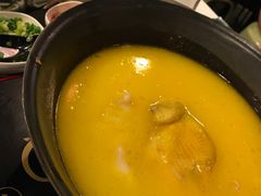 -鲜入围煮花胶鸡海鲜火锅