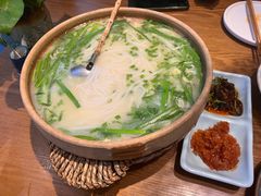 过桥米线-金孔雀德宏傣味餐馆(魏公村店)