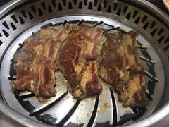 -草家酱蟹炭火烤肉店(珲春南路一店)