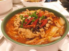 -渝是乎酸菜鱼·川渝小炒(新世界百货望京店)