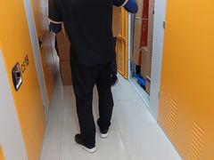 -安东易迷你自助仓储寄存仓库(杨浦店)