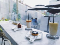 -UNI UNI(环亚凯瑟琳店)