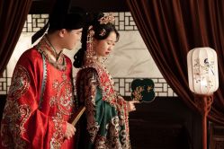 -雪中彩影婚纱摄影·微光艺术中心