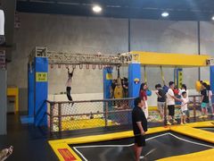 -极限Jump蹦床·新潮玩运动世界·室内乐园·团建·派对中心