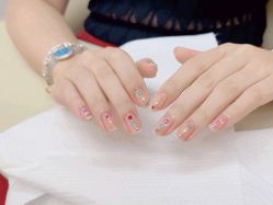 -UU·NAIL美甲美睫專門店