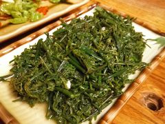 素炒蕨菜-缘生态云南菜·野生菌庭院餐厅(华侨城店)