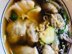 荠菜黑猪肉馄饨-福祚黑猪肉美食餐馆(世茂广场店)