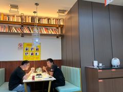 -阿瓦山寨·湘菜现炒·剁椒鱼头王(咸阳总店)