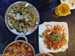 -喝丢一只鞋海鲜烧烤·海肠捞饭(东关街店)