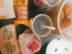 麦辣鸡腿堡-麦当劳(塔园路店)