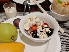 -广州万富希尔顿酒店·感趣自助餐厅·金秋蟹宴生蚝海鲜刺身