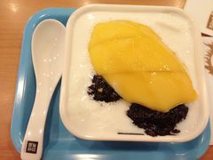 芒果白雪黑糯米甜甜-满记甜品(日月光二店)
