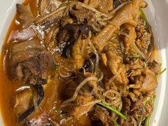 家鸡炖蘑菇粉-李记饺子·熏酱东北菜(欢乐谷店)