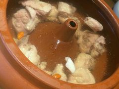 -云海肴·汽锅鸡·云南菜(天山百盛优客店)