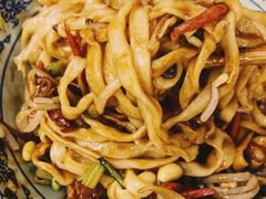 老北京炸酱面-门框胡同百年卤煮(新街口店)